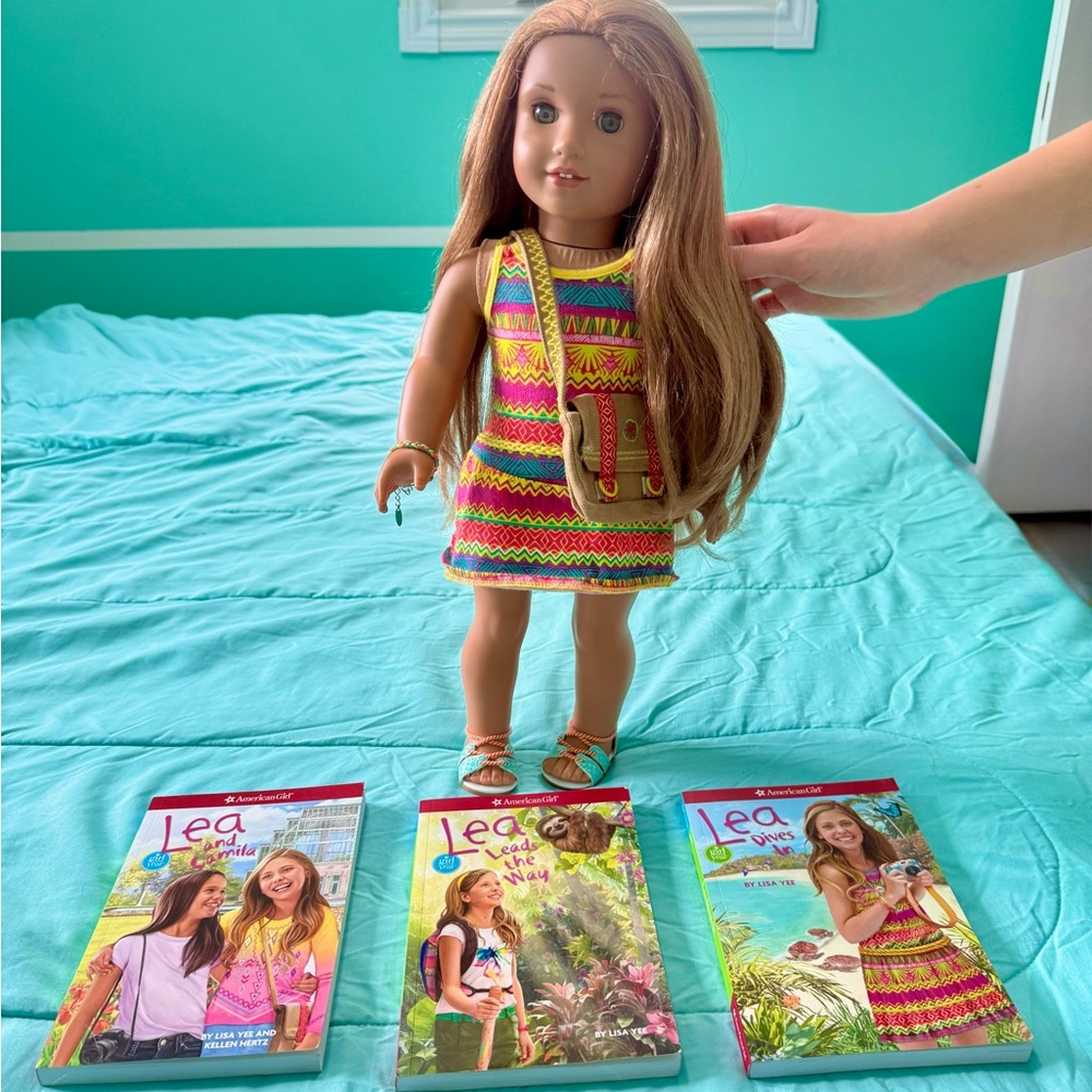 American Girl Lea Doll and 3 Book set - very good used condition With clothes